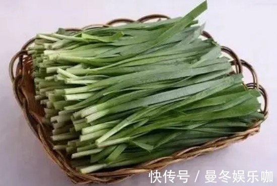 韭菜|调韭菜馅，调料牢记“2放2不放”，韭菜翠绿不出水，鲜味足，好吃