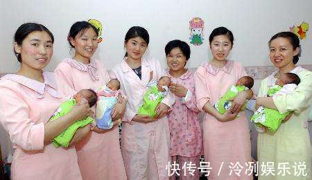 户口|“林”爸爸喜得五胞胎，奶奶随意起名，上户口时，民警直夸好！