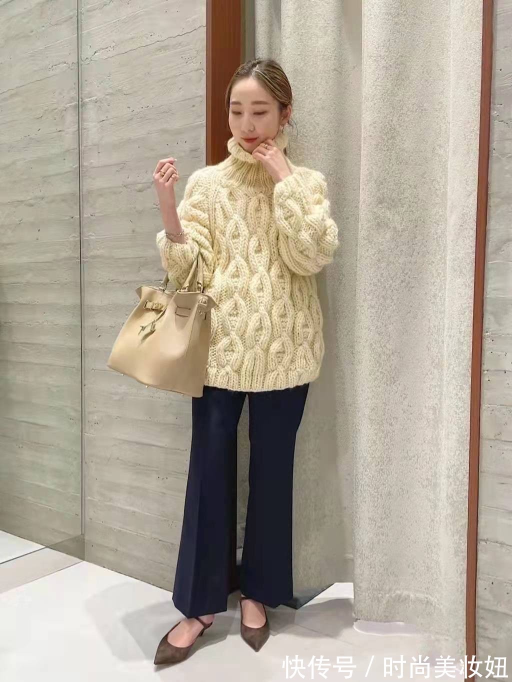 休闲裤 越简单越显气质,看完“日本主妇”的搭配就懂了,轻松打造好气色