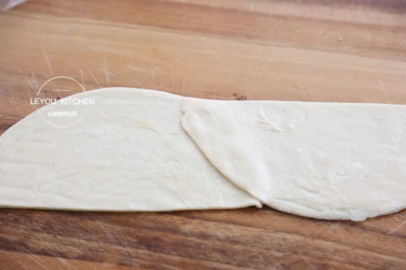 不用和面的牛肉饼,外酥里嫩,一卷一烙,比叫外卖还快