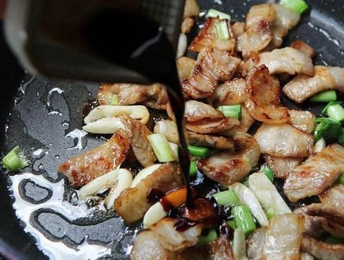 将芋荷梗|冬季，吃萝卜青菜不如它，每天炒一盘，视力好了，不懂吃可惜了