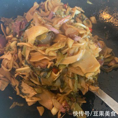 大厨|酸笋腊肉这样做，手残党也能当大厨