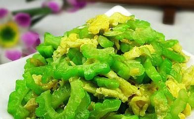 苦瓜和此物一起炒，排出毒素，補(bǔ)肝養(yǎng)血，女人想臉色紅潤可試試