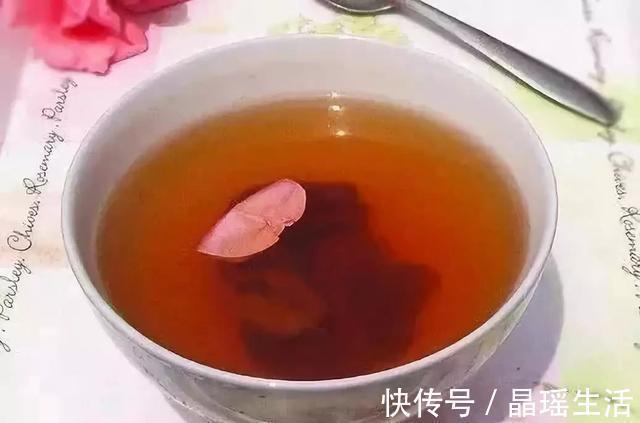 消化|孩子脾胃虚,不能吃肉医生提醒真正该忌口的,不少娃天天吃