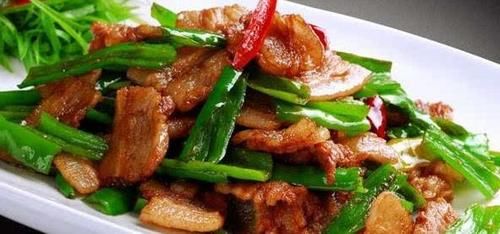 美味无比的一道家常菜，鲜香美味，肉片鲜美不腻，深受孩子们喜爱