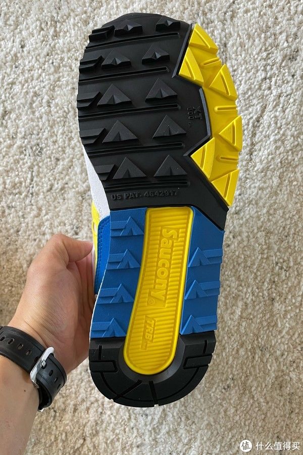 配色|Sneaker 篇一百一十八：Saucony Azura OG和Grid 8500开箱