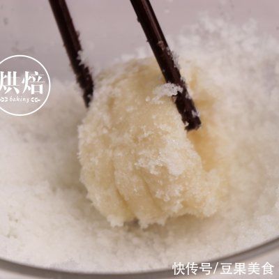 10g|老妈做的糯米白糖糕，怎么吃都不腻