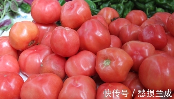 食用|吃西红柿需要剥皮吗?西红柿生吃还是熟吃好?你需了解