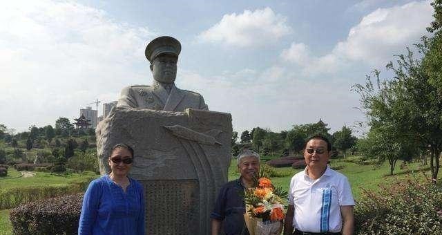  魂归故里的吴法宪墓安葬在家乡，完成了他的遗愿