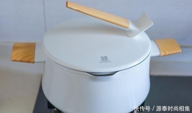 玉米|入秋后多喝这道汤,颜色丰富,用料简单味道足,孩子爱喝身体棒