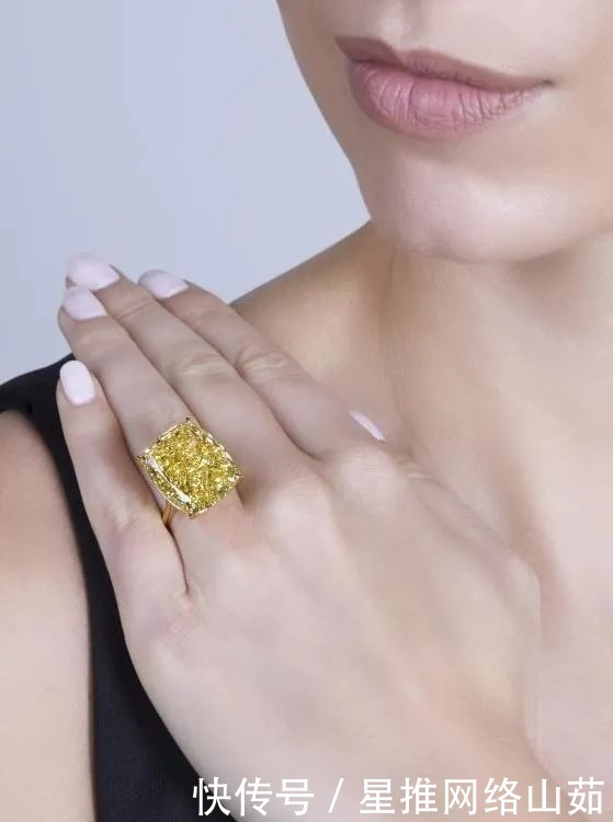 瑰丽|纽约苏富比“瑰丽珠宝”拍卖落槌:彩色当道!