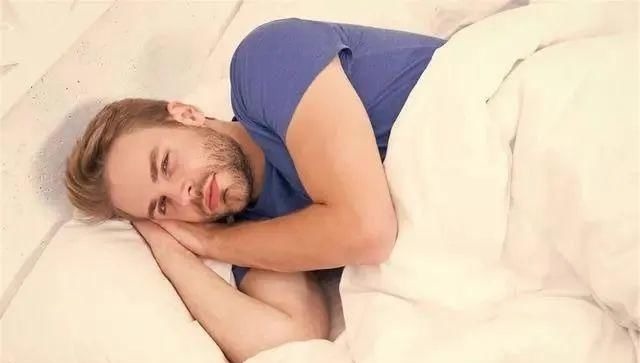 男性|男性衰老时,晨起后一般会有5“怪像”,假如没有,恭喜还年轻