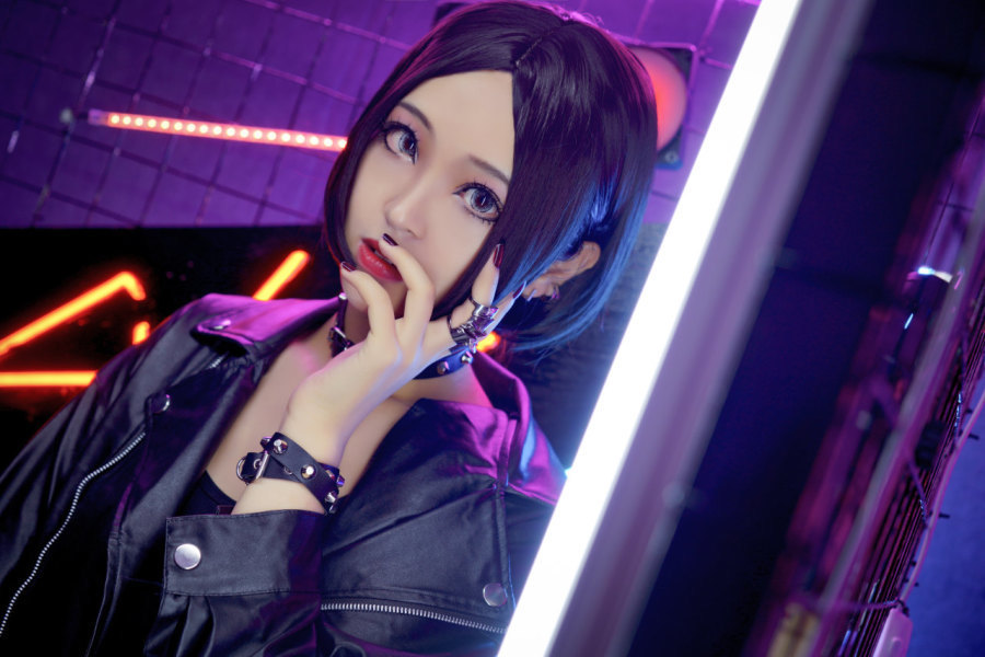 冷酷|cos:NANA大崎娜娜,展现经典冷酷气质