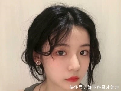 “黄皮女生”想变白？3个习惯要坚持，异性缘也能好到冒泡泡！