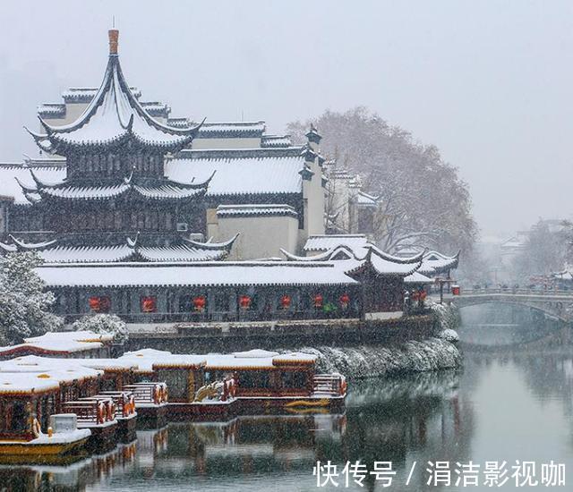 夜景|国内最“个性”城市，曾经改名44次之多，夜景绝美游客众多