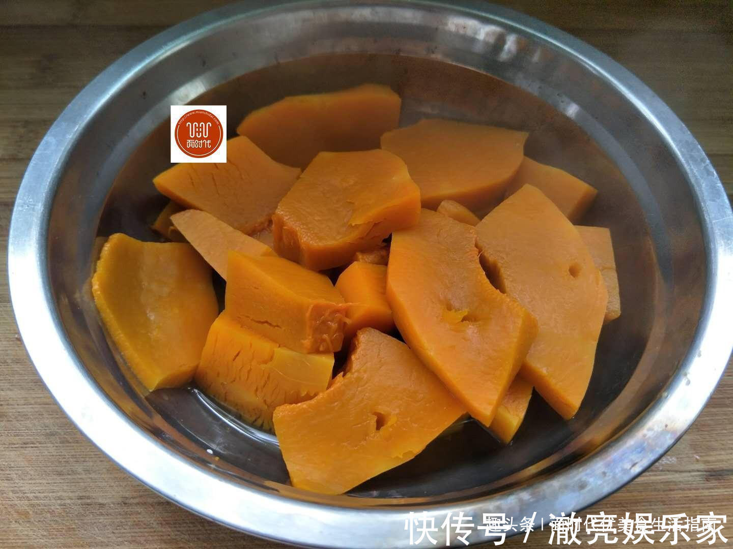 糯米粉|手把手教你做出清香酥脆的南瓜饼，你值得去做一份尝尝！