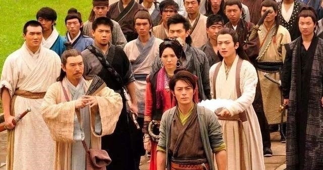 弟子$岳不群在整部《笑傲江湖》,为何从头至尾都不喜欢令狐冲?3个原因