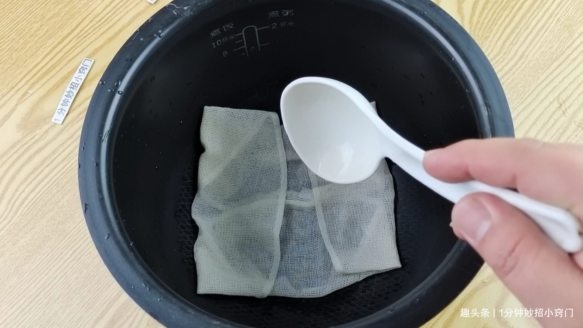 降温|鸡蛋不要水煮了，只需一块布，1分钟煮出锅，鸡蛋不破壳老嫩适中