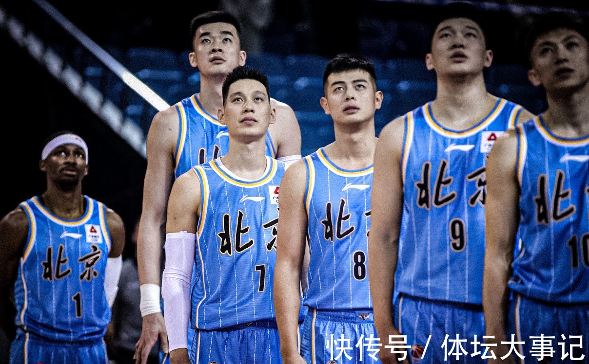 北京队|北京队25人名单有变!4外援到位,2人离队,曾凡博队友坐冷板凳