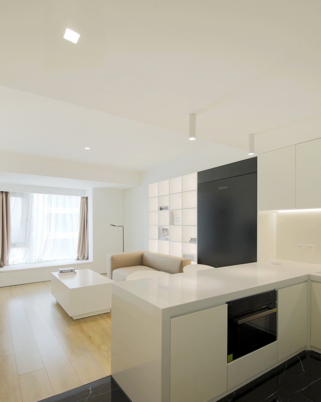 空间|看了她的46㎡小窝,头一回见卧室装两个门,美观又实用,很聪明