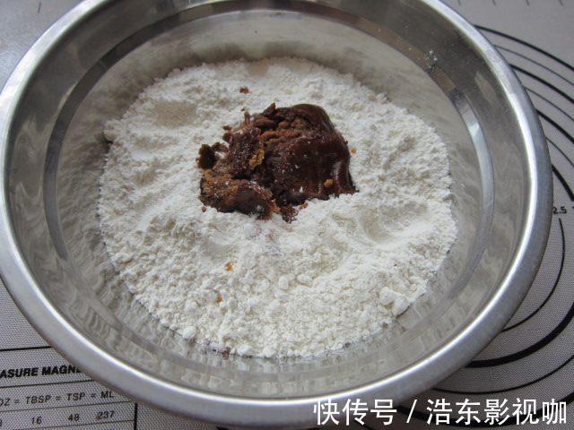 馒头|红糖馒头别去买，教你在家做，光滑松软，营养健康又好吃