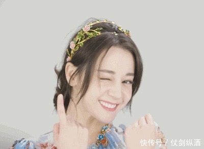 Lisa终于换刘海,像换了张脸一样,看了我都想剪同款