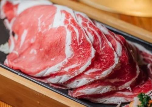 买牛肉时,内行人只挑牛肉的3个部位,口感好做法多,别再买错
