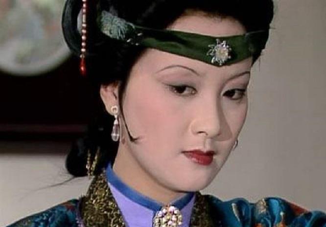 有一个姑娘@王熙凤八面玲珑,为何还会落得如此下场?惹了一个不该惹的人