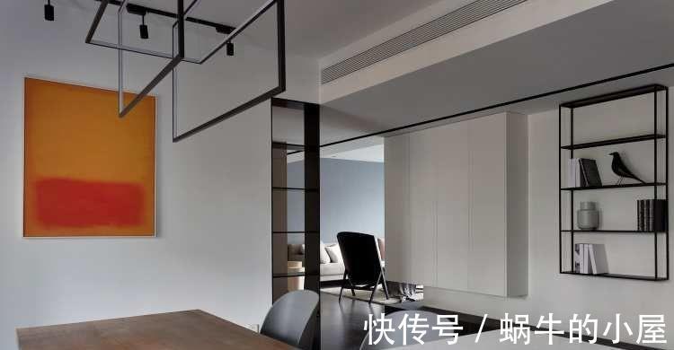 深度|简明有深度的现代三居室，用光线来辅助灰白元素，营造静好的空间