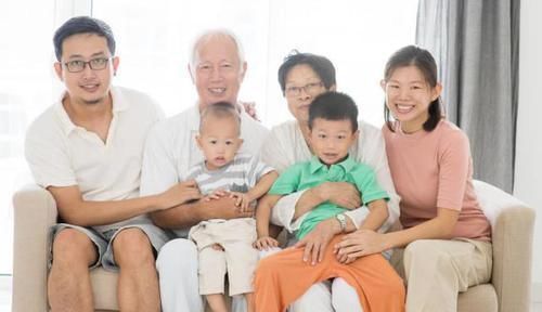 相似度|从血缘上说,谁才是我们最亲的人?父母?还是兄妹?医生说出实情