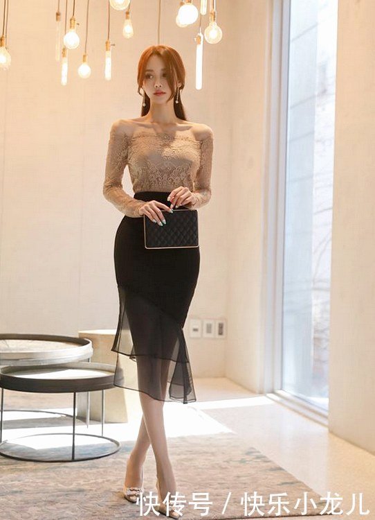 裙子高腰的设计,穿搭上气质的美感