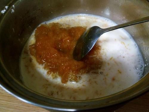 美食精选：南瓜换一种新吃法，做成甜甜的零食，一口一个真过瘾