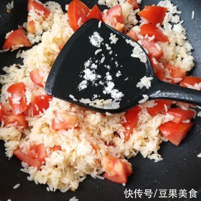 开工美食，红红火火西红柿虾仁蛋炒饭