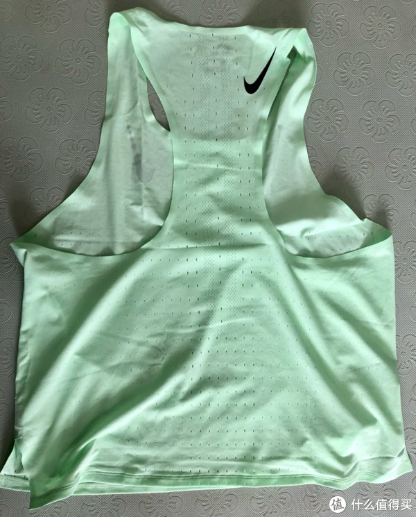 背心|一波三折，尺码成迷，NIKE Aeroswift 跑步背心体验