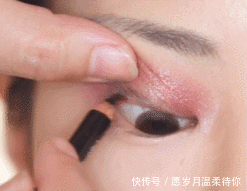 看完这篇保姆级眼线教程,不准再说你不会画眼线了
