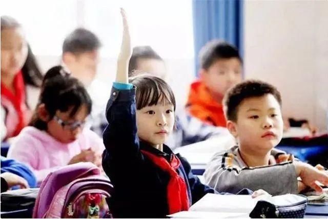 公立和私立幼儿园有啥区别？上公立的好处，在小学二年级才爆发