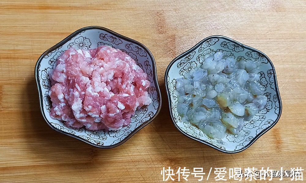 虾仁肉末炒菠菜你试过吗?营养丰富,味道鲜美,好吃特别下饭