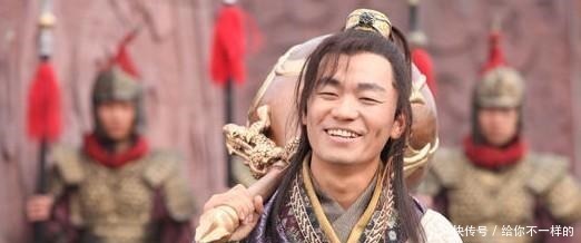 五钩神飞枪|隋唐演义七杰的手中兵器,如果给你使用,你会选谁!