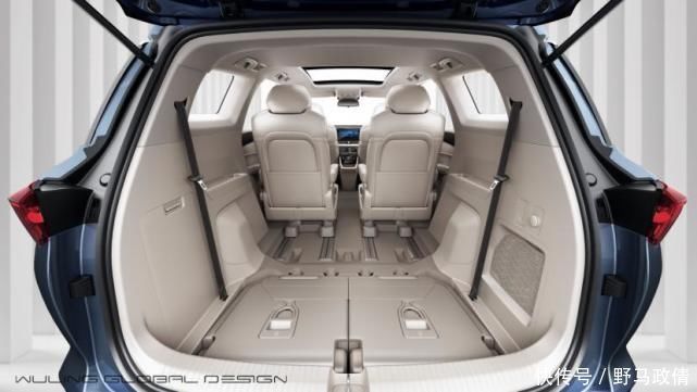 沙发|买五菱凯捷像买房客厅够宽沙发大,卧室级静音好睡觉