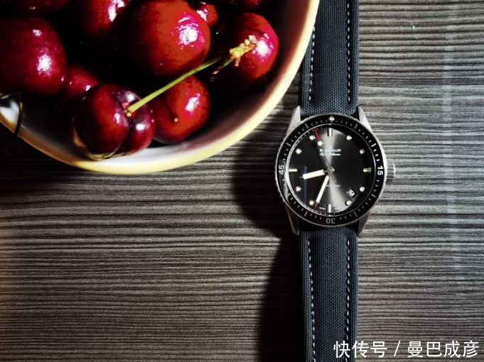 绿鬼|劳力士绿水鬼被过度神话,还是宝珀新五十噚潜水表更香