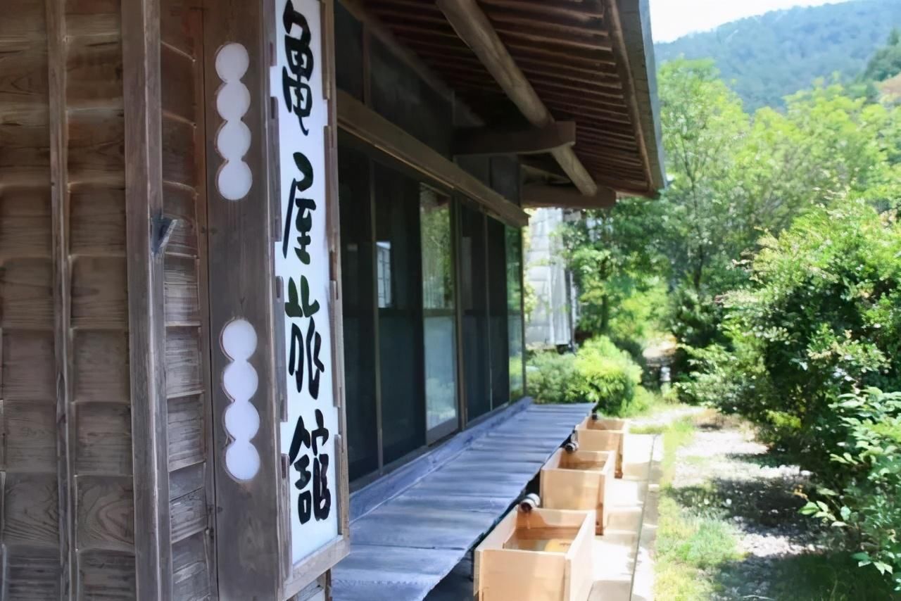 朝圣之路|日本民宿的另类玩法：寺院里的宿坊