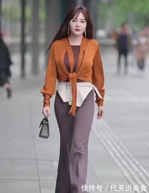 美女 美女来袭,连体裤搭配薄纱外套,轻松秀出完美好身材