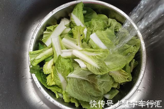 味道|鲜脆碧绿的炝炒快菜,看着就有食欲,口感和味道都棒得很呀