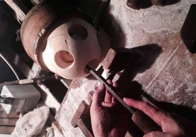 中国|俄罗斯套娃算啥,大家知道中国象牙球是怎么雕刻的吗