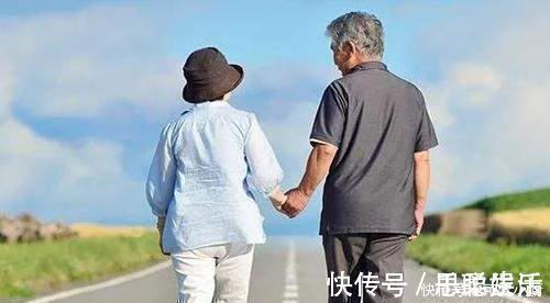 中老年|天热后,中老年人不管有钱没钱,选择这4种水果,营养健康身体好