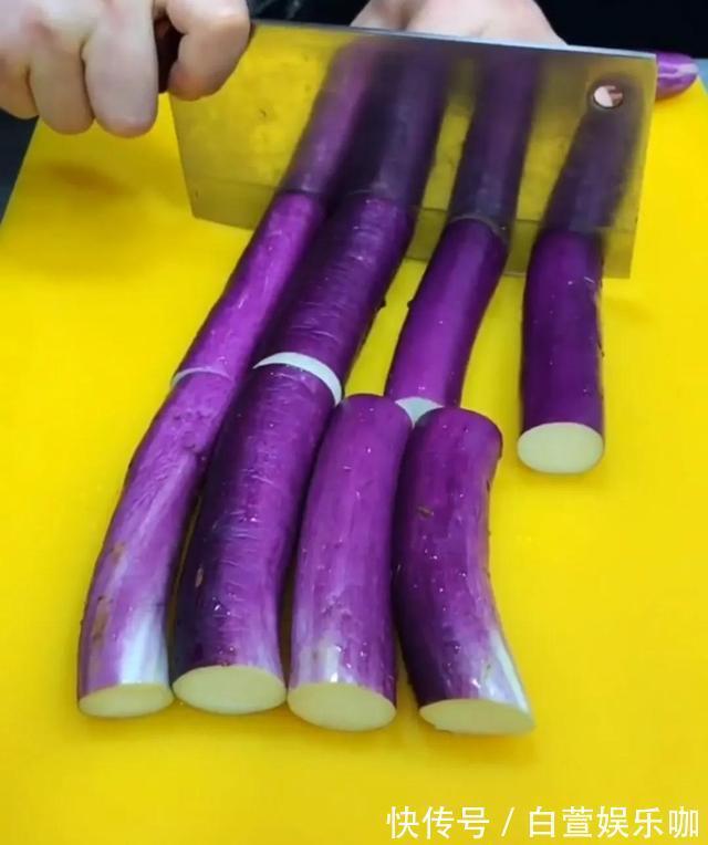 豆角烧茄子|今天美食，豆角烧茄子，在家自己做的饭店炒菜！能吃三碗大米饭