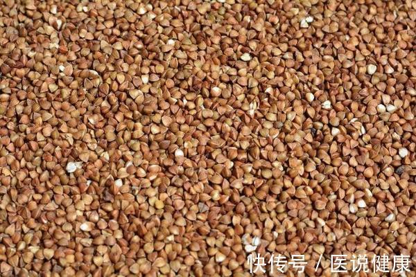 维生素e|动脉硬化到来时,多吃这4种食物,或能恢复血管弹性,不妨试试