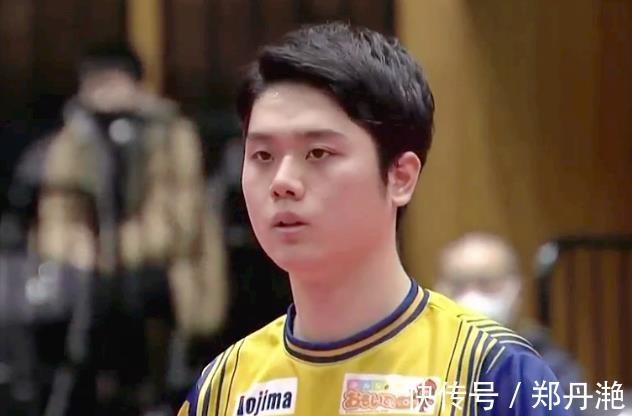 小将|大爆冷！国乒世界冠军不敌19岁日本小将，6连胜后遭遇败绩输球