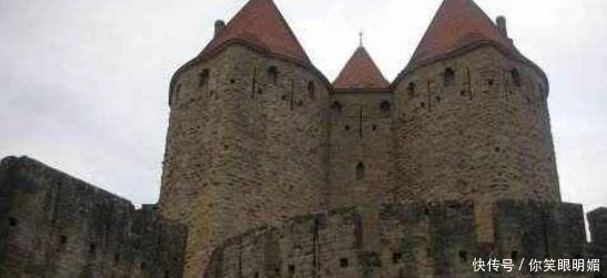 弹尽粮绝|城池被围三年,弹尽粮绝,女将军从城上扔头猪,敌军见后撤兵