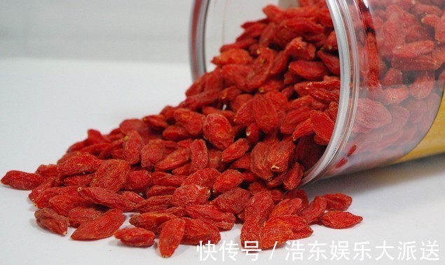 蒲公英|枸杞三斤抵不过此物一钱，经常泡水喝，不仅肝火平了，还能补脾虚